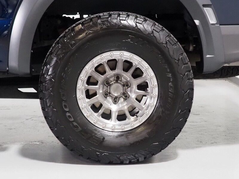2022 Ford F-150 Raptor SuperCrew 4WD *RAPTOR 37 PERFORMANCE PKG, GROUP 801A, NAVIGATION, ADAPTIVE CRUISE, SAFETY ALERTS, 360 CAMERAS, COLOR TOUCHSCREEN, MOONROOF, RECARO SEATS, TOW TECH PKG, BANG & OLUFSEN, WIRELESS CHARGING, ANDROID & APPLE Round Rock TX