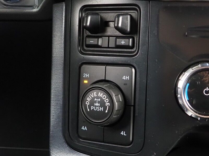2022 Ford F-150 Raptor SuperCrew 4WD *RAPTOR 37 PERFORMANCE PKG, GROUP 801A, NAVIGATION, ADAPTIVE CRUISE, SAFETY ALERTS, 360 CAMERAS, COLOR TOUCHSCREEN, MOONROOF, RECARO SEATS, TOW TECH PKG, BANG & OLUFSEN, WIRELESS CHARGING, ANDROID & APPLE Round Rock TX