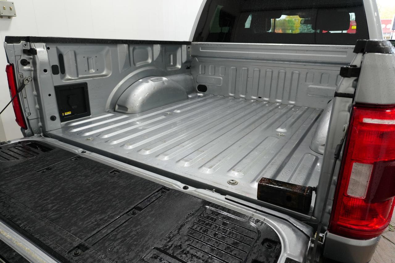 2022 Ford F-150 STX 4WD SUPERCREW 5.5&apos; BOX Listowel ON