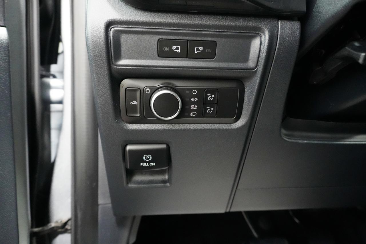 2022 Ford F-150 STX 4WD SUPERCREW 5.5&apos; BOX Listowel ON