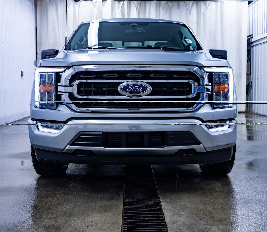 2022 Ford F-150 SUPER-CREW XLT XTR Red Deer AB