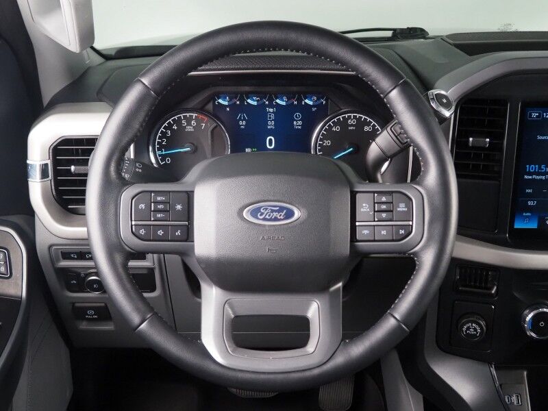 2022 Ford F-150 SuperCrew XLT *GROUP 302A, 2.7L V6 ECOBOOST, BLIND SPOT & LANE DEPARTURE ALERT, COLLISION ALERT w/BRAKING, BACKUP-CAMERA, COLOR TOUCHSCREEN, HEATED SEATS, REMOTE START, 20 INCH WHEELS, ANDROID & APPLE Round Rock TX