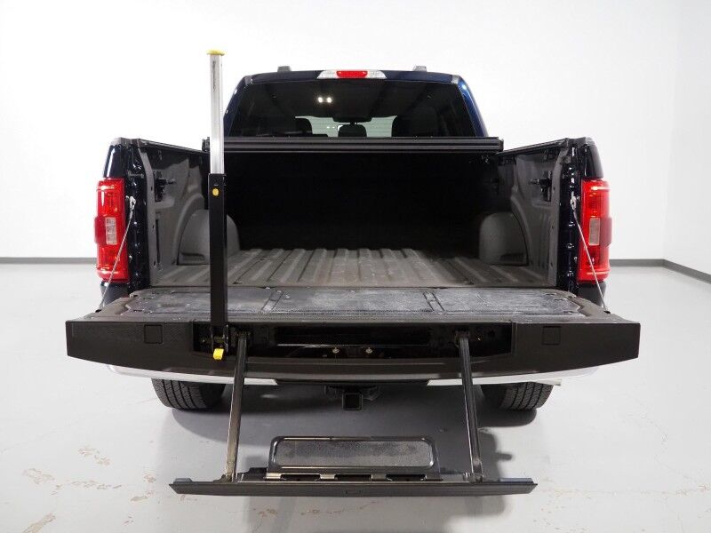 2022 Ford F-150 SuperCrew XLT *GROUP 302A, 2.7L V6 ECOBOOST, BLIND SPOT & LANE DEPARTURE ALERT, COLLISION ALERT w/BRAKING, BACKUP-CAMERA, COLOR TOUCHSCREEN, HEATED SEATS, REMOTE START, 20 INCH WHEELS, ANDROID & APPLE Round Rock TX