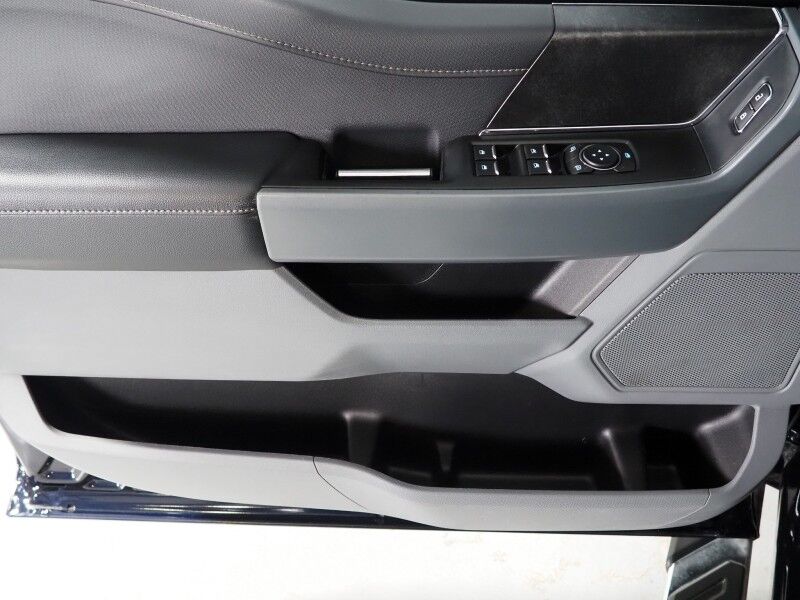 2022 Ford F-150 SuperCrew XLT *GROUP 302A, 2.7L V6 ECOBOOST, BLIND SPOT & LANE DEPARTURE ALERT, COLLISION ALERT w/BRAKING, BACKUP-CAMERA, COLOR TOUCHSCREEN, HEATED SEATS, REMOTE START, 20 INCH WHEELS, ANDROID & APPLE Round Rock TX