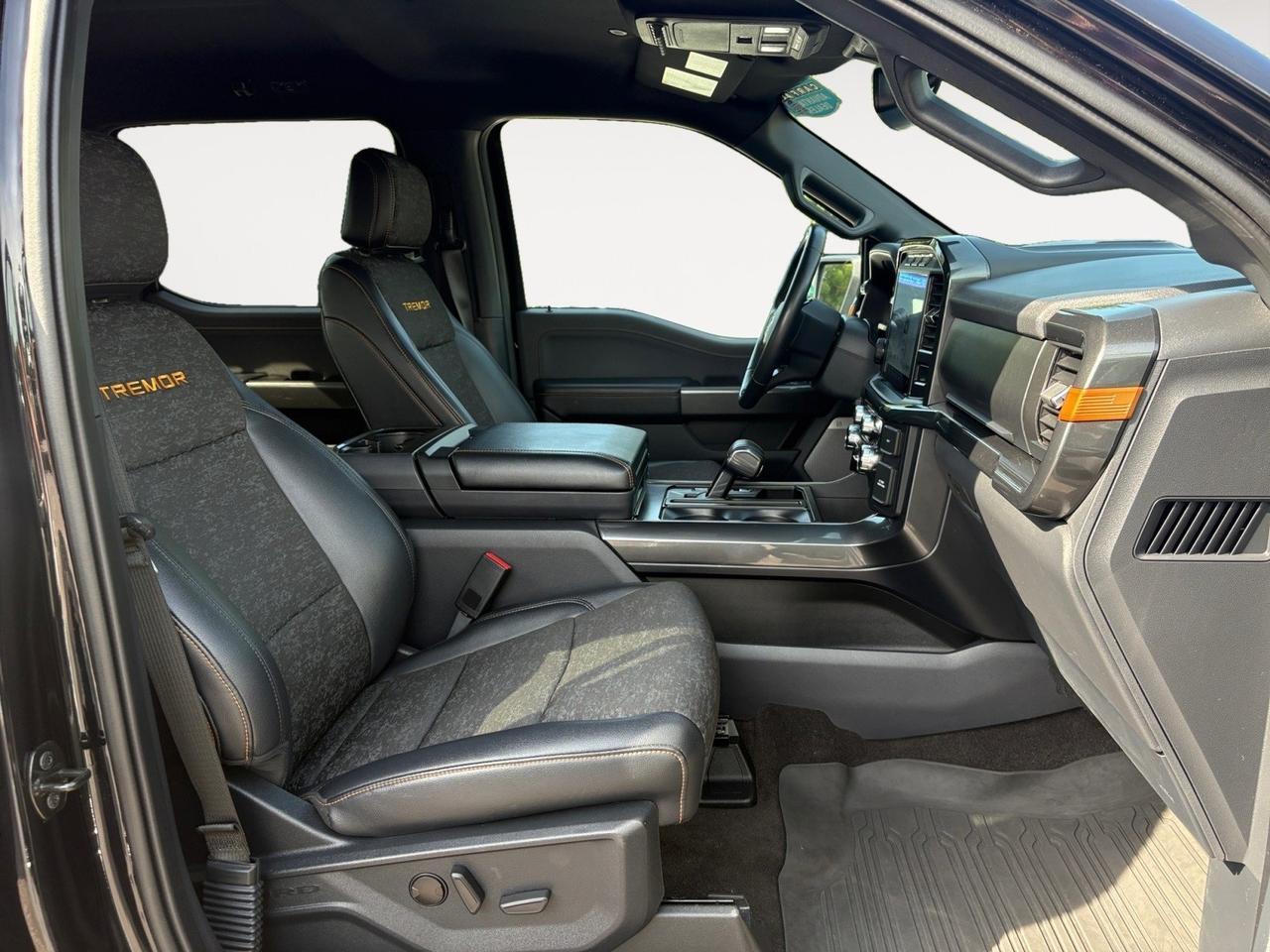 2022 Ford F-150 Tremor, BLUETOOTH, B&O SOUND SYSTEM, APPLE CARPLAY/ ANDROID AUTO, HEATED SEATS, BLIND SPOT ALERT, TOWING PACKAGE, REMOTE START, KEYLESS ENTRY, 63K MILES, CARFAX 1-OWNER VEHICLE, CLEAN CAR FAX, COME TAKE IT FOR A TEST DRIVE TODAY Virginia Beach VA