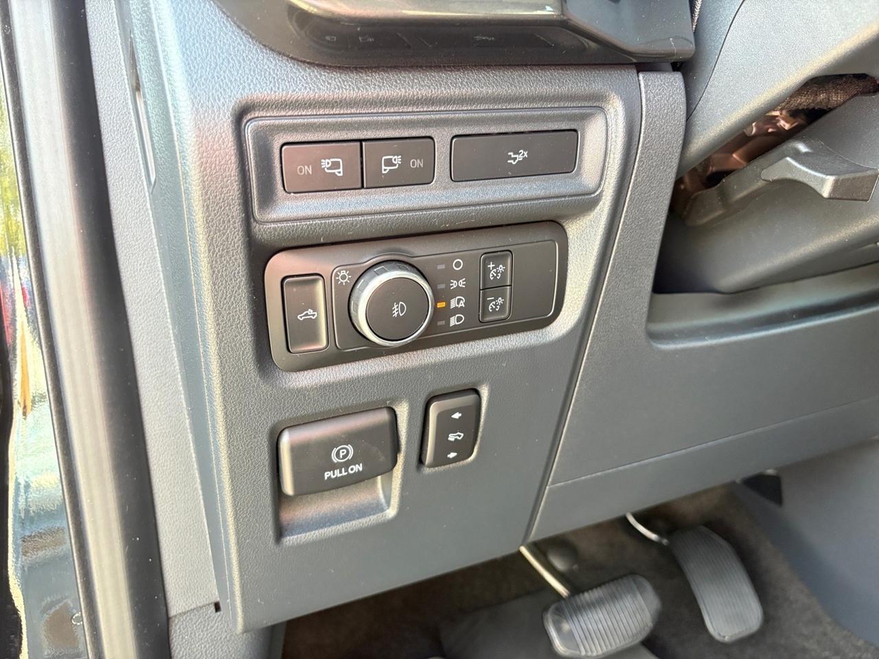 2022 Ford F-150 Tremor, BLUETOOTH, B&O SOUND SYSTEM, APPLE CARPLAY/ ANDROID AUTO, HEATED SEATS, BLIND SPOT ALERT, TOWING PACKAGE, REMOTE START, KEYLESS ENTRY, 63K MILES, CARFAX 1-OWNER VEHICLE, CLEAN CAR FAX, COME TAKE IT FOR A TEST DRIVE TODAY Virginia Beach VA