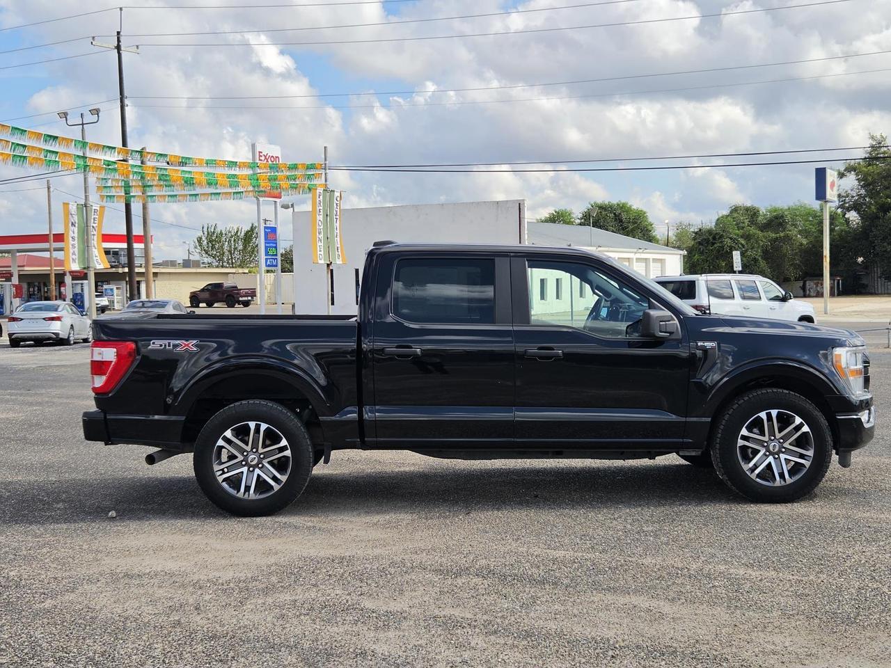 2022 Ford F-150 XL 2WD SuperCrew 5.5' Box Beeville TX