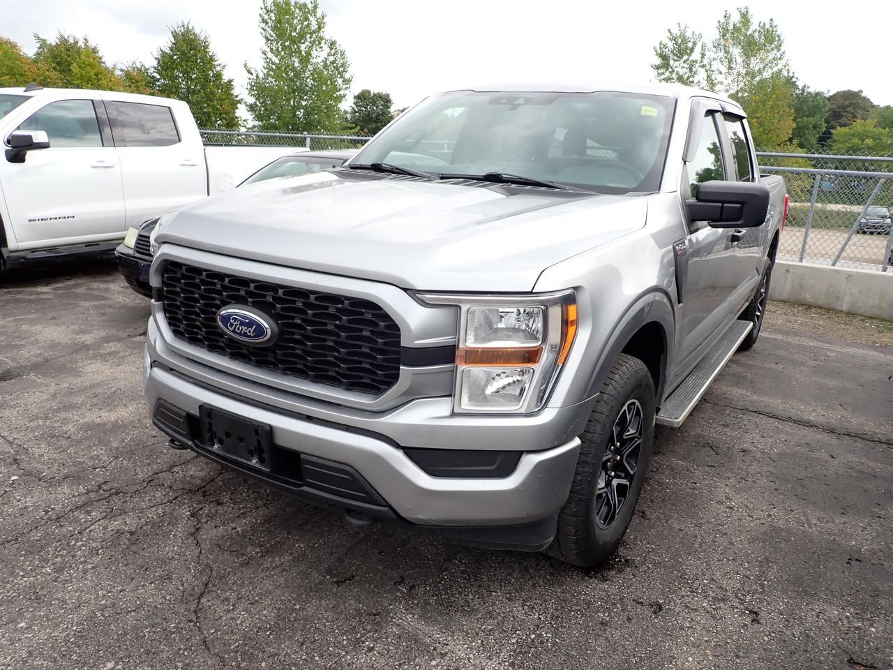 2022 Ford F-150 XL 4WD SUPERCREW 5.5&apos; BOX Listowel ON