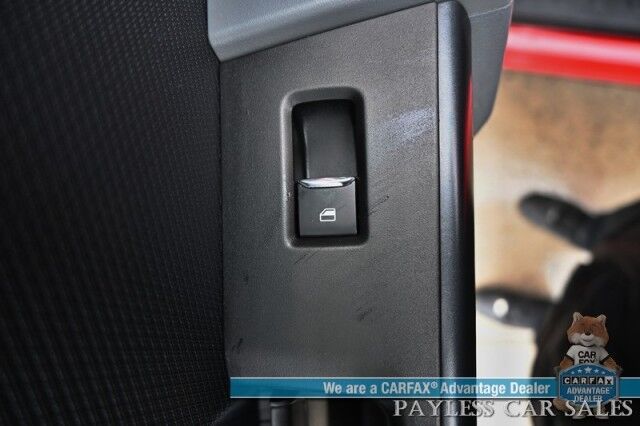 2022 Ford F-150 XL / 4X4 / Crew Cab / 3.5L V6 Ecoboost / Apple CarPlay & Android Auto / Back Up Camera / Cruise Control / Air Conditioning / Power Locks & Windows / Tonneau Cover / Bed Liner / Alloy Wheels / Tow Pkg / 1-Owner Anchorage AK