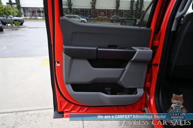 2022 Ford F-150 XL / 4X4 / Crew Cab / 3.5L V6 Ecoboost / Apple CarPlay & Android Auto / Back Up Camera / Cruise Control / Air Conditioning / Power Locks & Windows / Tonneau Cover / Bed Liner / Alloy Wheels / Tow Pkg / 1-Owner Anchorage AK