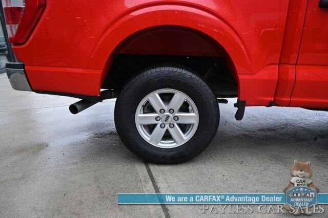 2022 Ford F-150 XL / 4X4 / Crew Cab / 3.5L V6 Ecoboost / Apple CarPlay & Android Auto / Back Up Camera / Cruise Control / Air Conditioning / Power Locks & Windows / Tonneau Cover / Bed Liner / Alloy Wheels / Tow Pkg / 1-Owner Anchorage AK