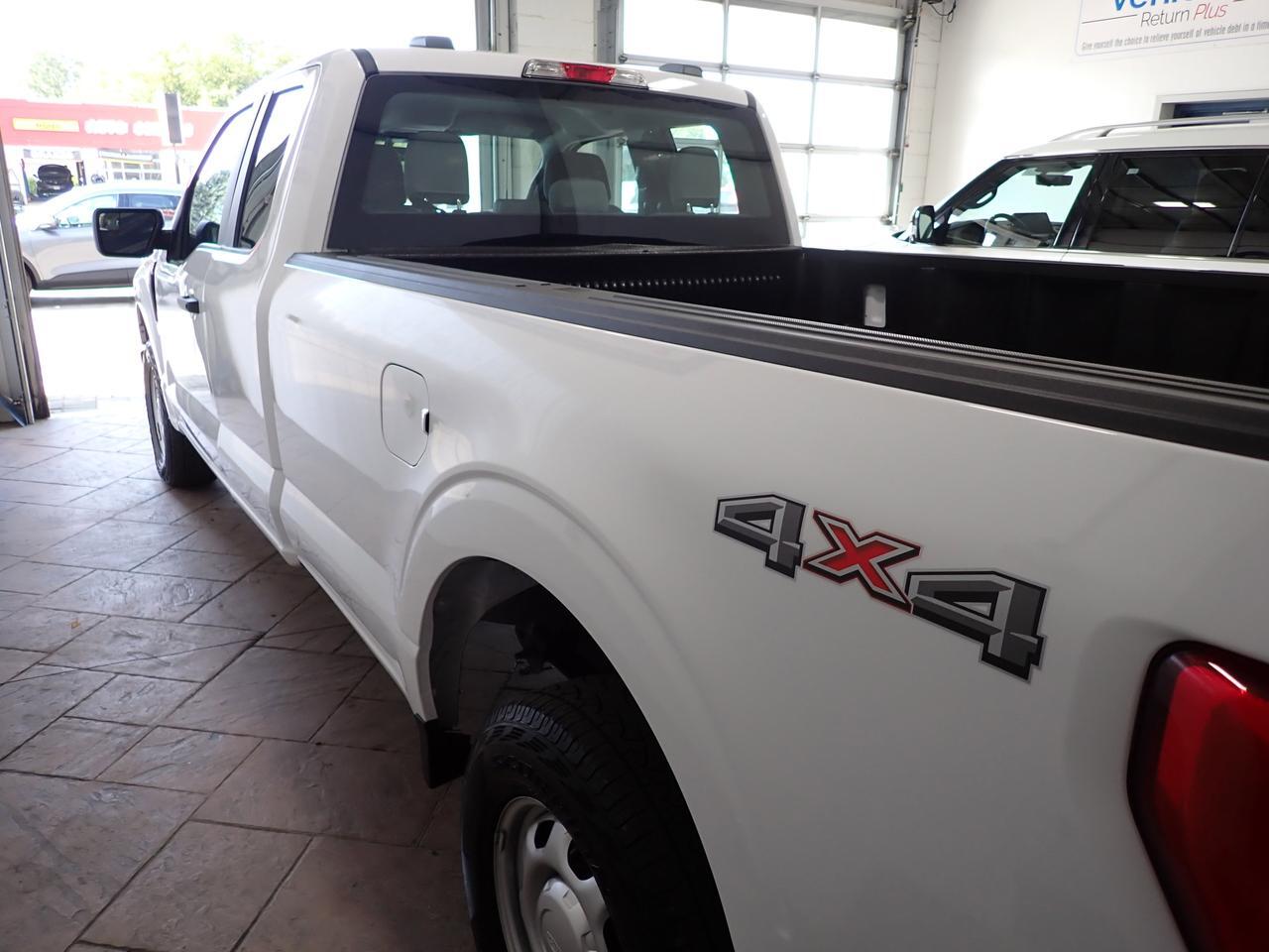 2022 Ford F-150 XL SUPER CAB 4WD 8&apos; BOX Listowel ON