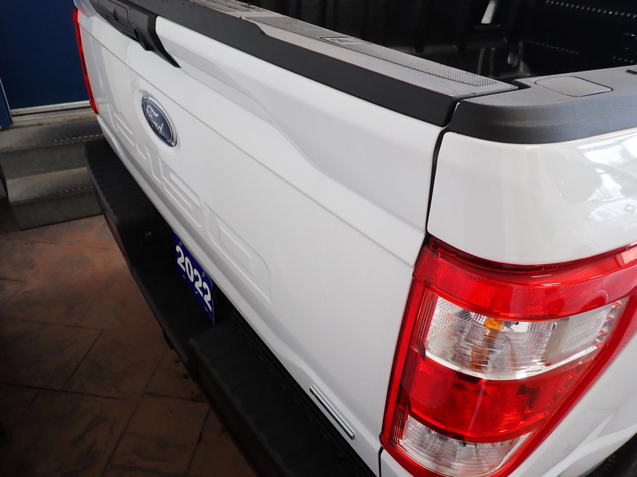 2022 Ford F-150 XL SUPER CAB 4WD 8&apos; BOX Listowel ON