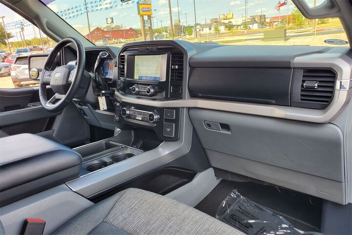 2022 Ford F-150 XLT  TX