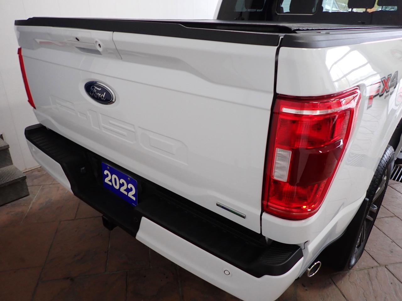 2022 Ford F-150 XLT 4WD SUPERCREW 5.5 BOX Listowel ON