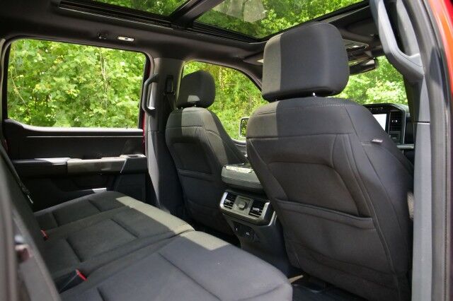 2022 Ford F-150 XLT 4x4 / Pano Sunroof / Tow Tech PKG! High Point NC
