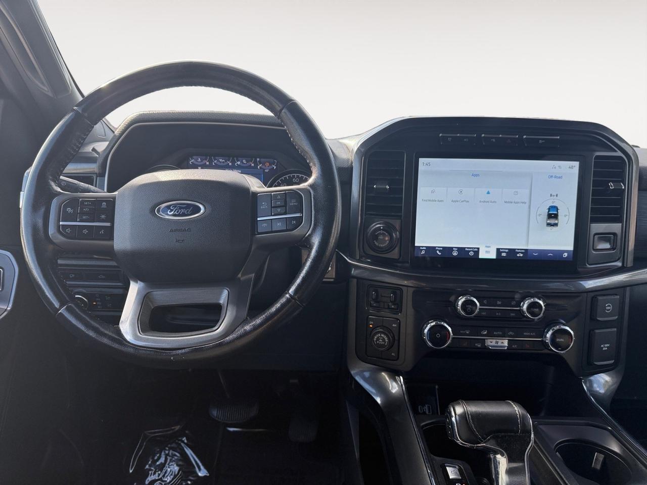 2022 Ford F-150 XLT, BACKUP CAMERA, TOW PACKAGE, TOW HOOKS, HOTSPOT, HEATED SEATS, APPLE CARPLAY/ANDROID AUTO, POWER SLIDING REAR WINDOW, TAILGATE STEP, POWER MIRRORS, CLEAN CARFAX, ONLY 1 OWNER!