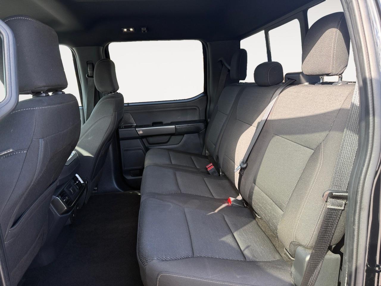 2022 Ford F-150 XLT, BACKUP CAMERA, TOW PACKAGE, TOW HOOKS, HOTSPOT, HEATED SEATS, APPLE CARPLAY/ANDROID AUTO, POWER SLIDING REAR WINDOW, TAILGATE STEP, POWER MIRRORS, CLEAN CARFAX, ONLY 1 OWNER! Norfolk VA