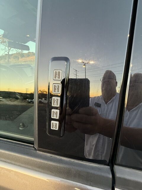 2022 Ford F-150 XLT FX4  TX