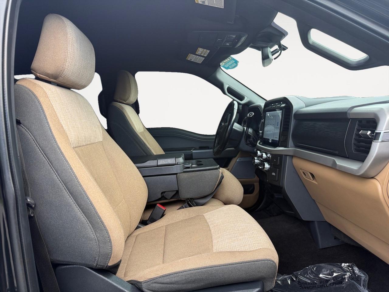 2022 Ford F-150 XLT, HEATED SEATS, APPLE CARPLAY/ANDROID AUTO, B&O SPEAKERS, BED LINER, TOW PACKAGE, POWER RUNNING BOARDS, BACKUP CAMERA, POWER MIRRORS, REMOTE START, TOW HOOKS, CLEAN CARFAX, THIS TRUCK IS PRICED TO MOVE! Norfolk VA