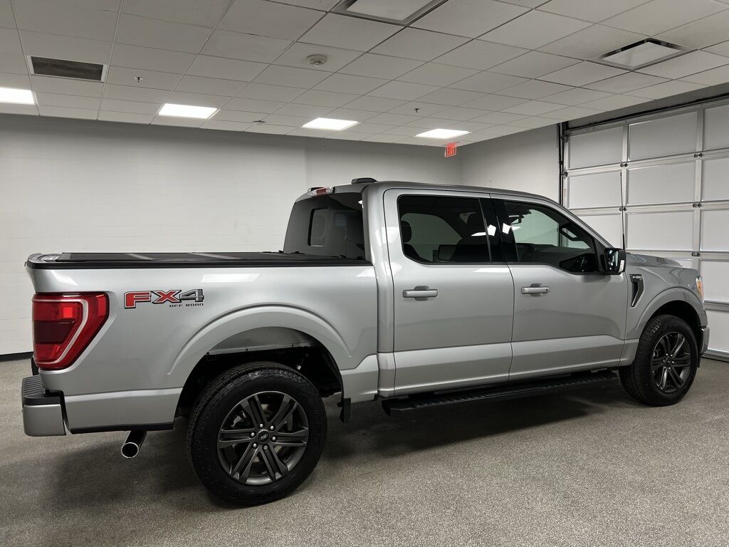 2022 Ford F-150 XLT photo 12