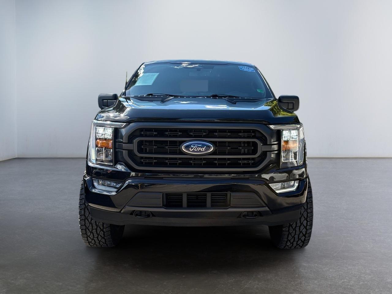 2022 Ford F-150 XLT, LIFTED, RUNNING BOARDS, HARD TONNEAU COVER, BED LINER, TOW PACKAGE, 360 BACKUP CAMERA, POWER TAILGATE, HEATED SEATS, CLEAN CARFAX, READY TO RIDE ON THE ROAD! Virginia Beach VA
