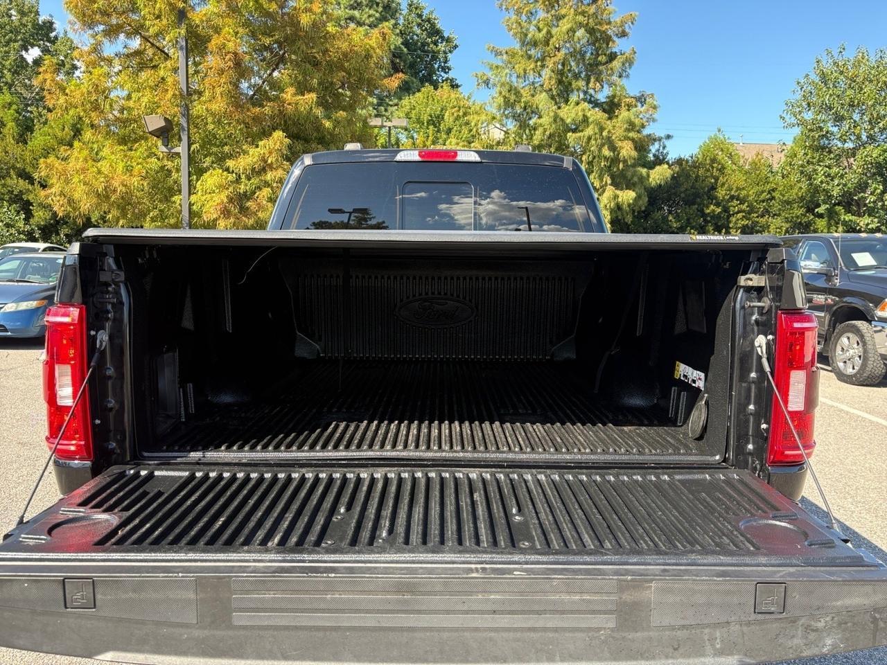 2022 Ford F-150 XLT, LIFTED, RUNNING BOARDS, HARD TONNEAU COVER, BED LINER, TOW PACKAGE, 360 BACKUP CAMERA, POWER TAILGATE, HEATED SEATS, CLEAN CARFAX, READY TO RIDE ON THE ROAD! Virginia Beach VA