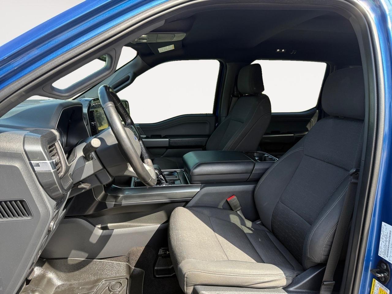 2022 Ford F-150 XLT SPORT CREW CAB SUPERCREW 4X4, POWER MIRRORS, PICKUP TIE DOWN HOOKS, POWER TAILGATE LOCK, HITCH ASSIST, LANE KEEP ASSIST, BACKUP CAMERA, BLUETOOTH, AUTO START/STOP, SPORT APPERANACE PACKAGE, NO ACCIDENTS AND 1 OWNER! Norfolk VA