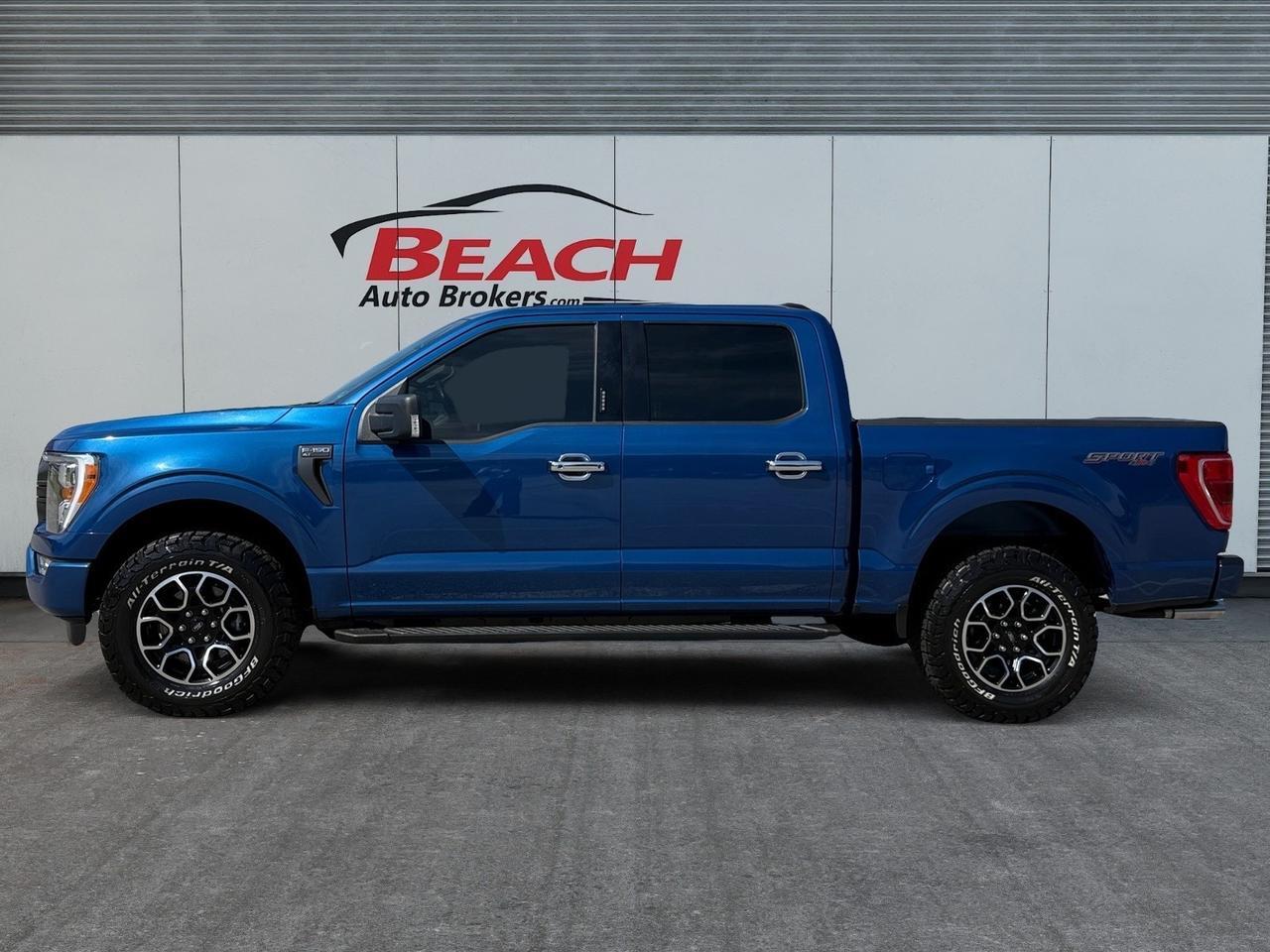 2022 Ford F-150 XLT SPORT CREW CAB SUPERCREW 4X4, POWER MIRRORS, PICKUP TIE DOWN HOOKS, POWER TAILGATE LOCK, HITCH ASSIST, LANE KEEP ASSIST, BACKUP CAMERA, BLUETOOTH, AUTO START/STOP, SPORT APPERANACE PACKAGE, NO ACCIDENTS AND 1 OWNER!