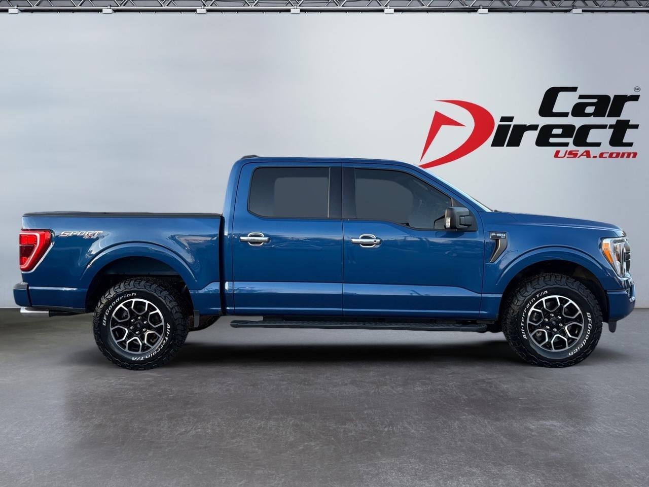 2022 Ford F-150 XLT, SPORT CREW CAB SUPERCREW 4X4, POWER MIRRORS, PICKUP TIE DOWN HOOKS, POWER TAILGATE LOCK, HITCH ASSIST, LANE KEEP ASSIST, BACKUP CAMERA, BLUETOOTH, AUTO START/STOP, SPORT APPERANACE PACKAGE, NO ACCIDENTS AND 1 OWNER!
