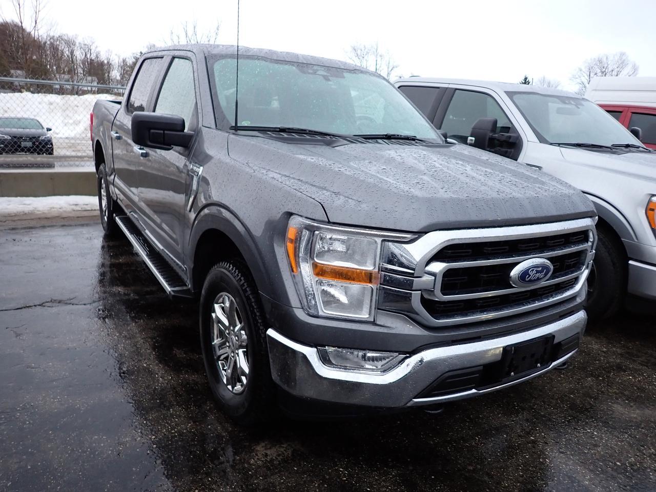2022 Ford F-150 XLT SUPERCREW 5.5-FT BOX 4WD