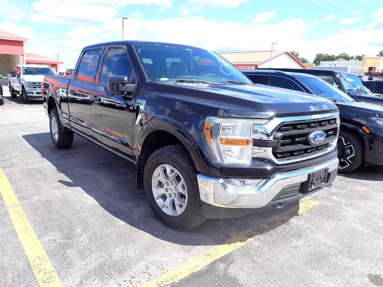 2022 Ford F-150 XLT SUPERCREW 5.5-FT BOX 4WD
