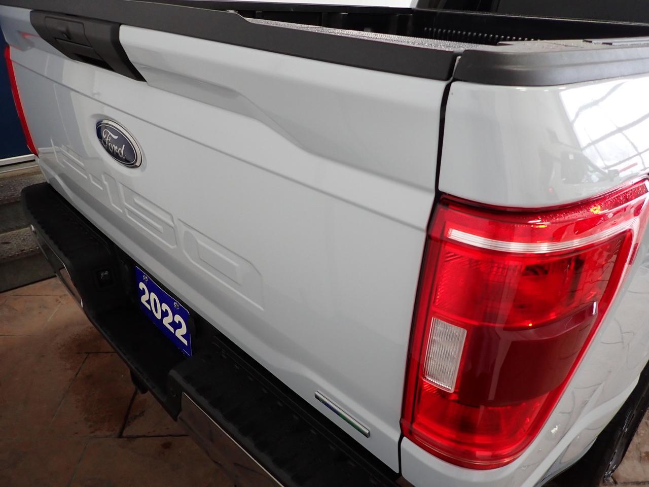 2022 Ford F-150 XLT SUPERCREW 6.5FT BOX NAVI 4WD Listowel ON