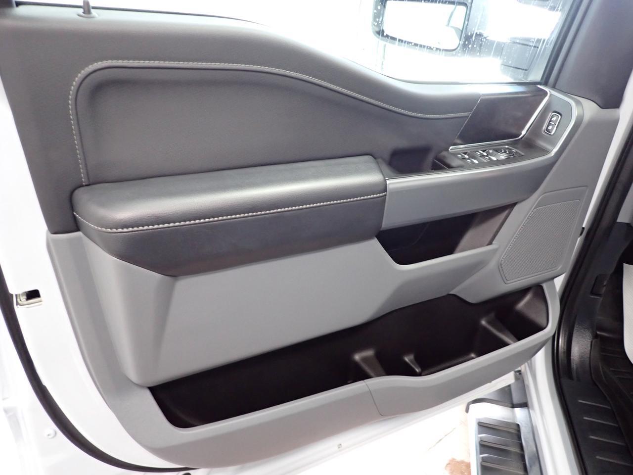 2022 Ford F-150 XLT SUPERCREW NAVI 5.5-FT BOX 4WD Listowel ON