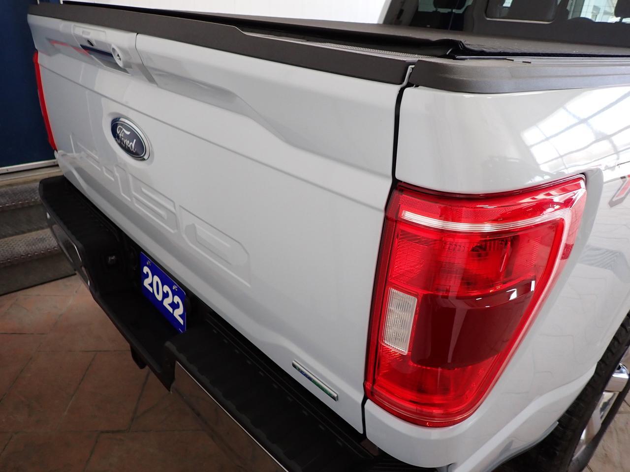 2022 Ford F-150 XLT SUPERCREW NAVI 5.5-FT BOX 4WD Listowel ON