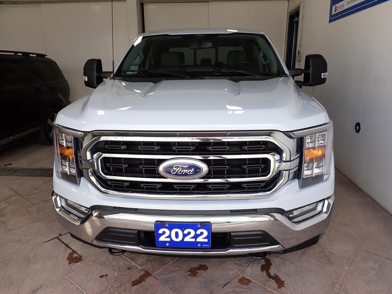 2022 Ford F-150 XLT SUPERCREW NAVI 5.5-FT BOX 4WD Listowel ON