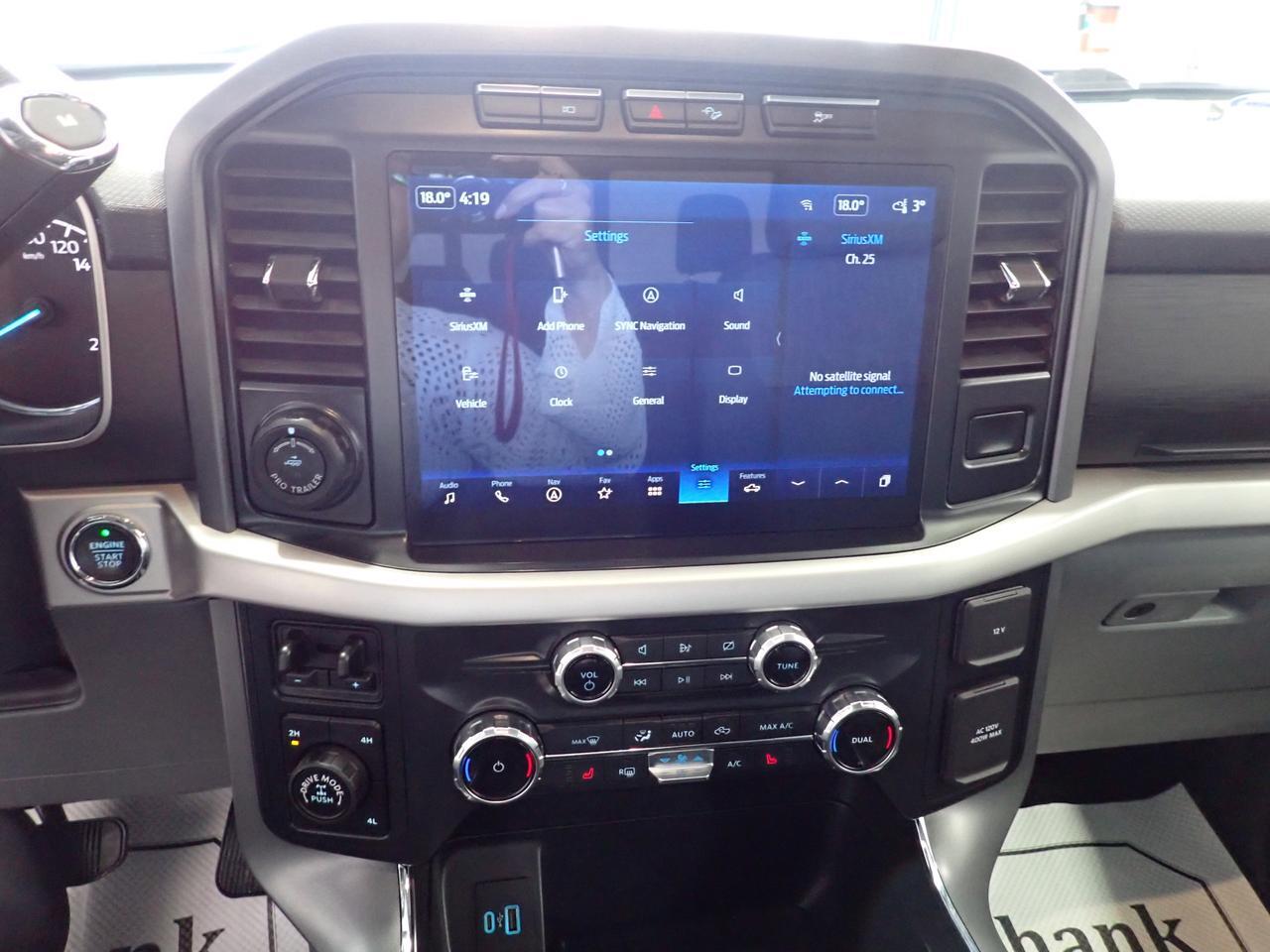 2022 Ford F-150 XLT SUPERCREW NAVI 5.5-FT BOX 4WD Listowel ON