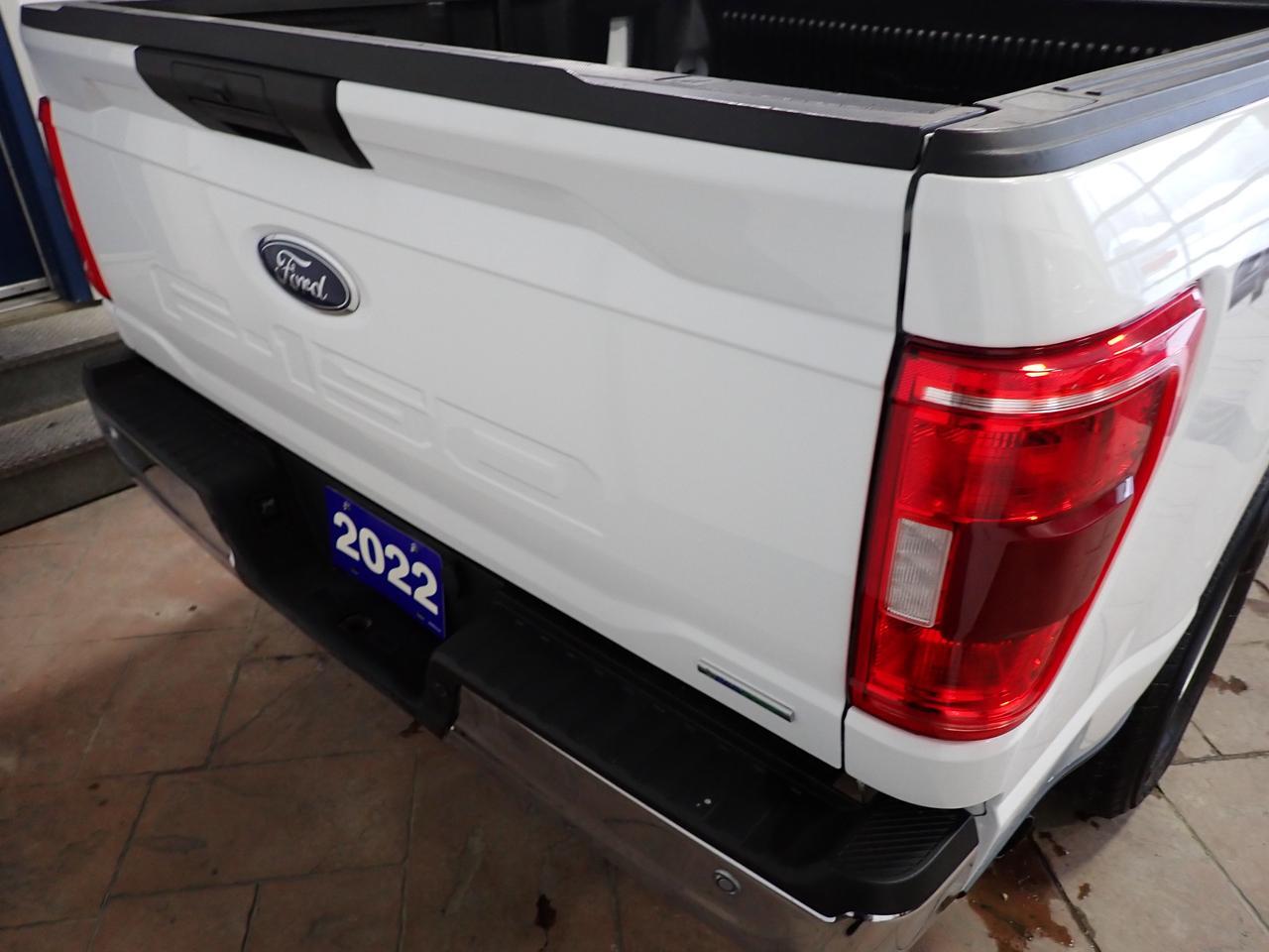 2022 Ford F-150 XLT SUPERCREW NAVI 5.5-FT BOX 4WD Listowel ON