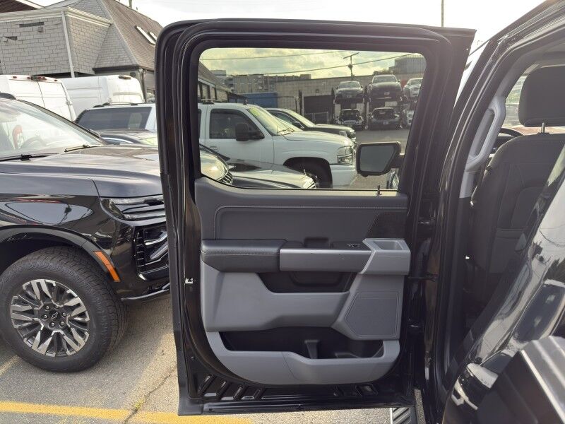 2022 Ford F-150 XLT SuperCrew 4WD Arlington VA