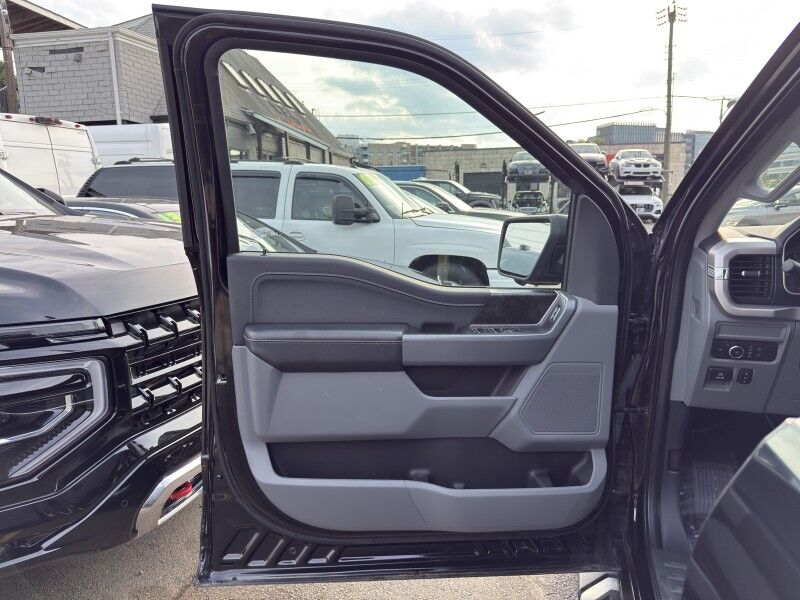 2022 Ford F-150 XLT SuperCrew 4WD Arlington VA
