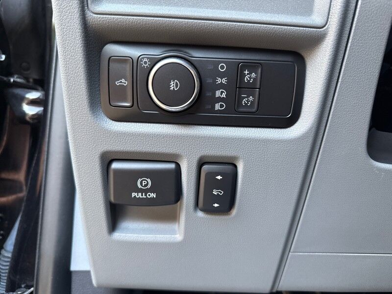 2022 Ford F-150 XLT SuperCrew 4WD Arlington VA