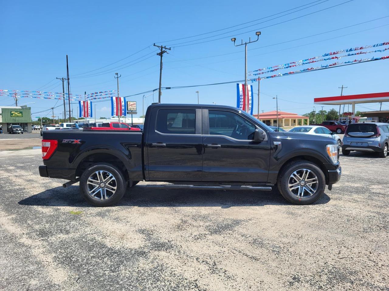 2022 Ford F-150 XLT SuperCrew