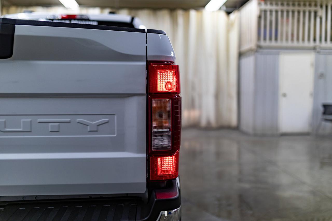 2022 Ford F-250 4x4 Crew Cab XLT FX4 BCam Red Deer AB