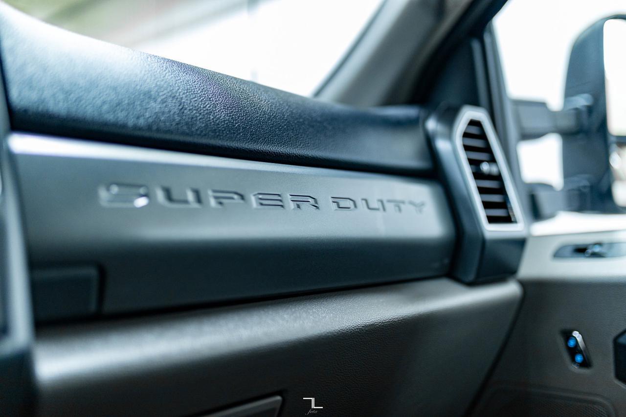 2022 Ford F-250 4x4 Crew Cab XLT FX4 BCam Red Deer AB