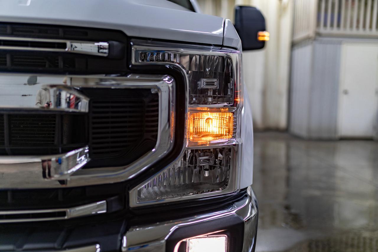 2022 Ford F-250 4x4 Crew Cab XLT FX4 BCam Red Deer AB