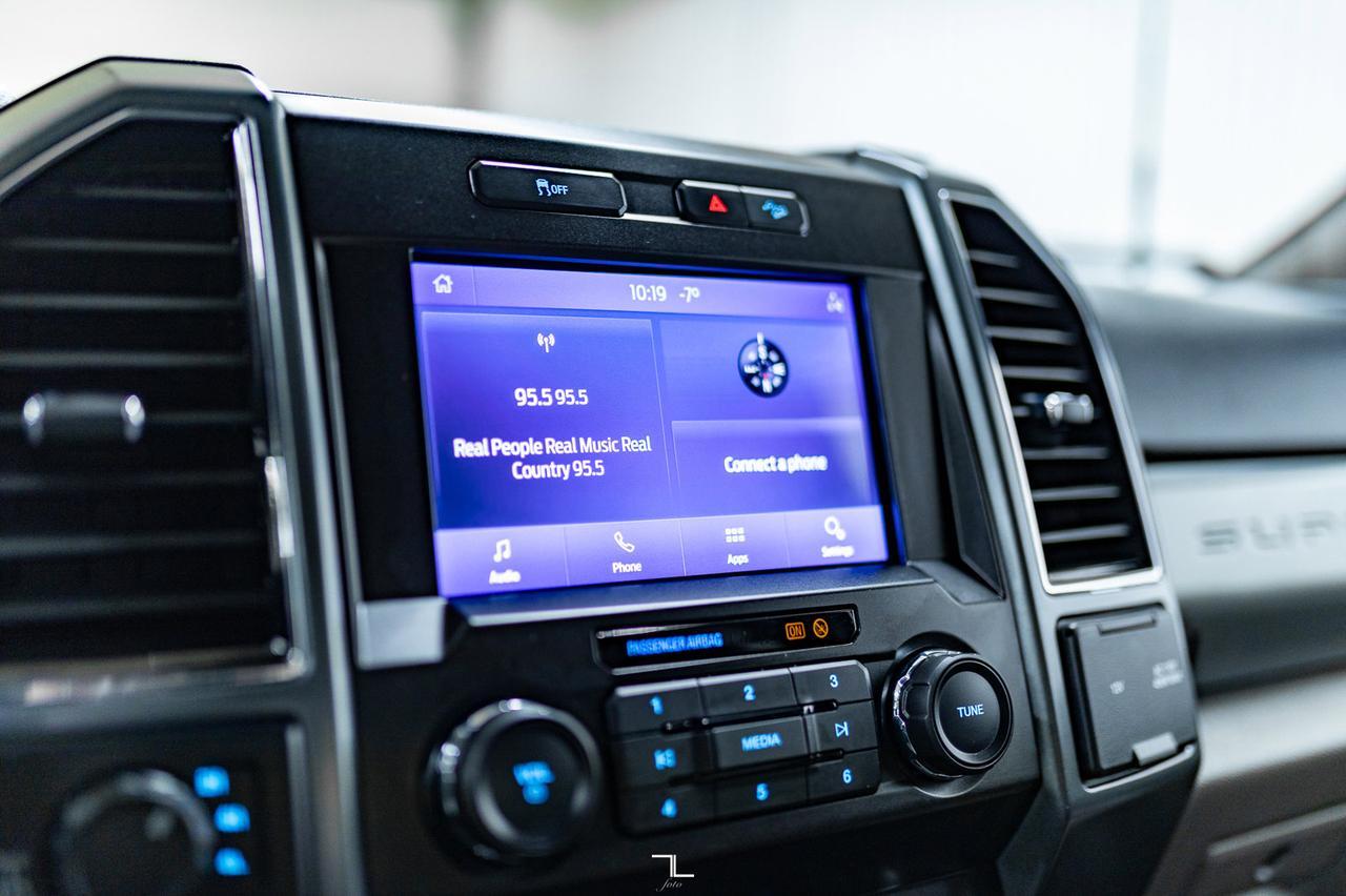 2022 Ford F-250 4x4 Crew Cab XLT FX4 BCam Red Deer AB