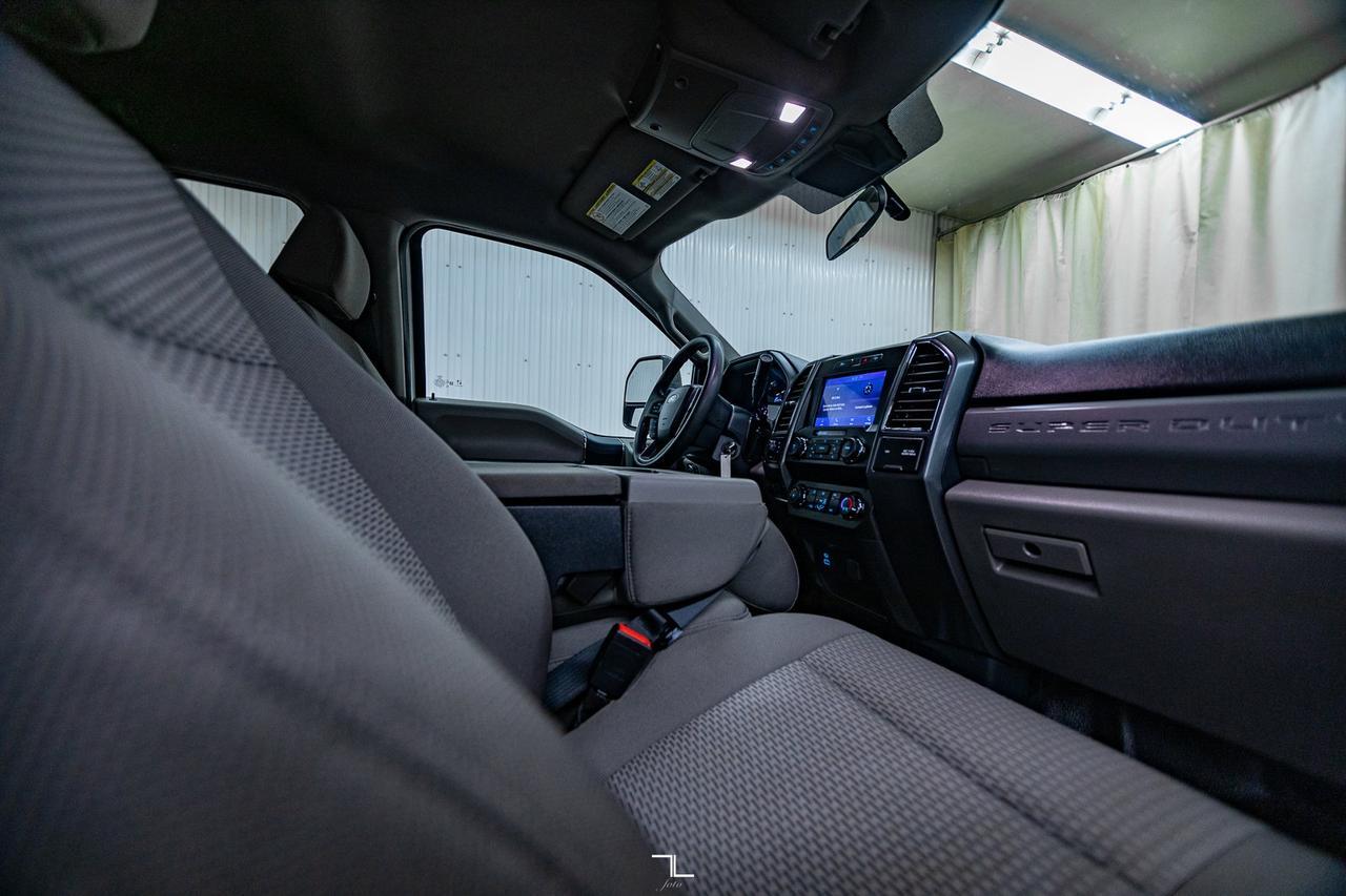 2022 Ford F-250 4x4 Crew Cab XLT FX4 BCam Red Deer AB