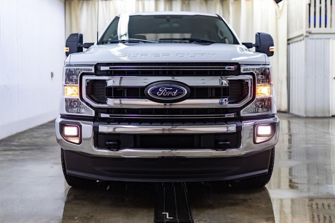 2022 Ford F-250 4x4 Crew Cab XLT FX4 BCam Red Deer AB