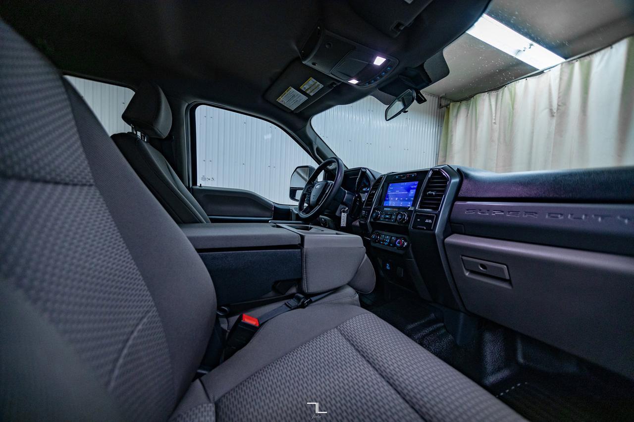 2022 Ford F-250 4x4 Crew Cab XLT FX4 BCam Red Deer AB