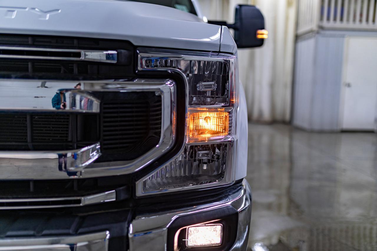 2022 Ford F-250 4x4 Crew Cab XLT FX4 BCam Red Deer AB